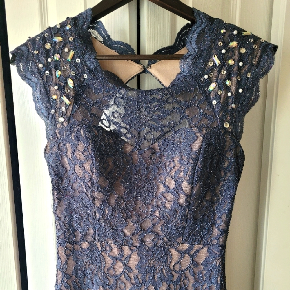 Davids Bridale special occasions dress - Size 8